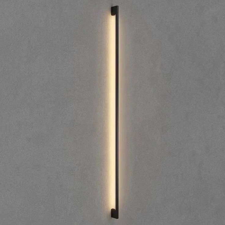 Trace wall light