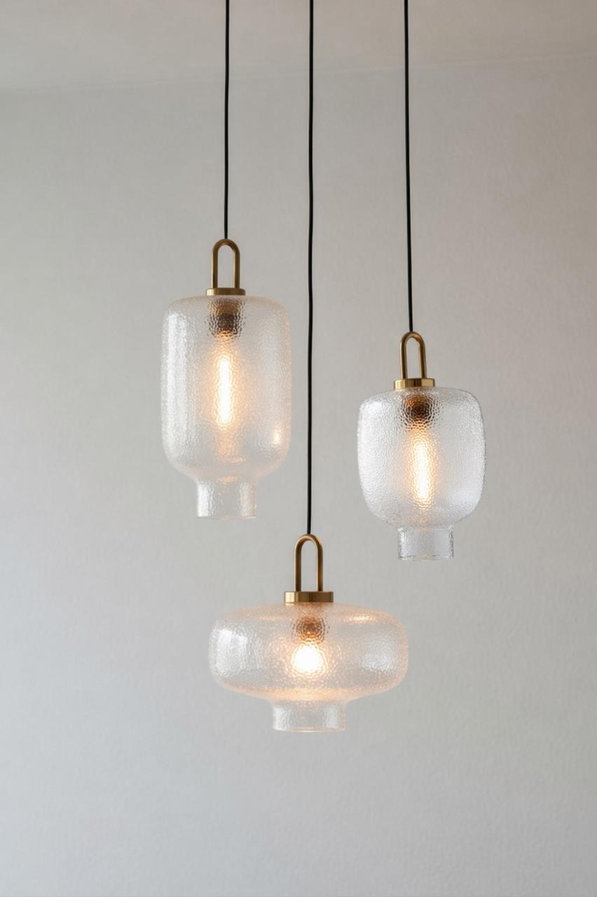 Clear Vase Pendant