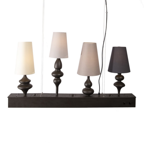 Le Lampadaire suspendue