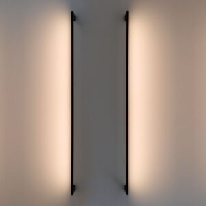 Trace wall light